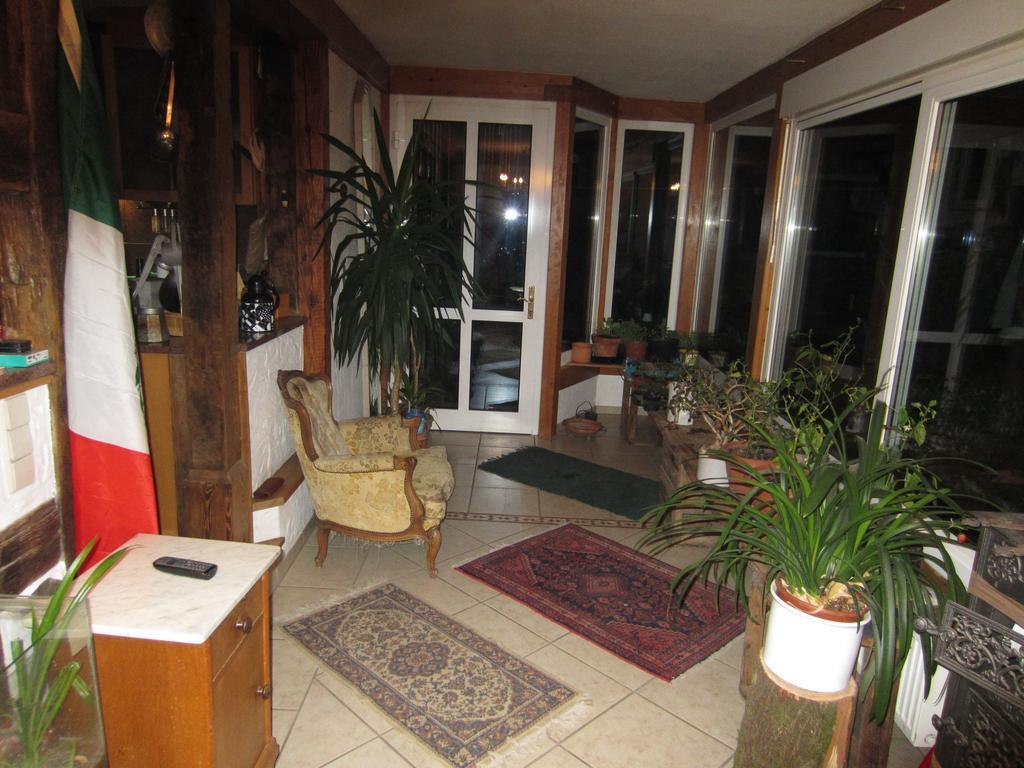 Ferienwohnung Ritterkeller Aspach Zimmer foto
